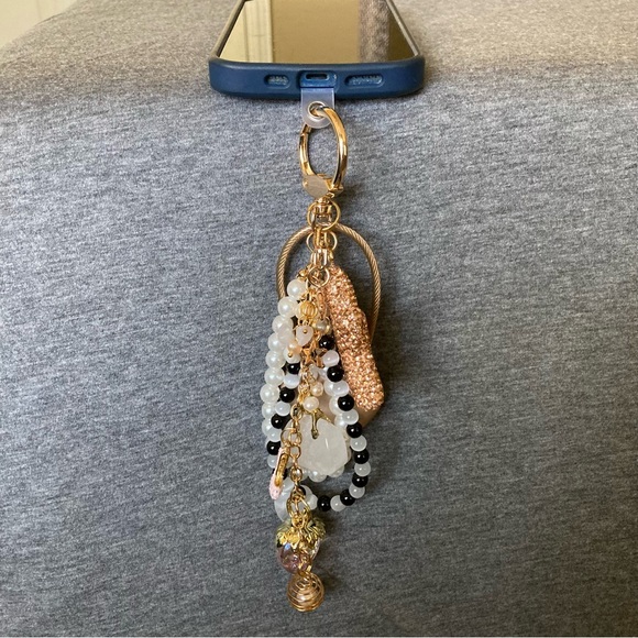 Crystal Quartz, Obsidian & Freshwater Pearls Bag Charm Keychain - Picture 11 of 11